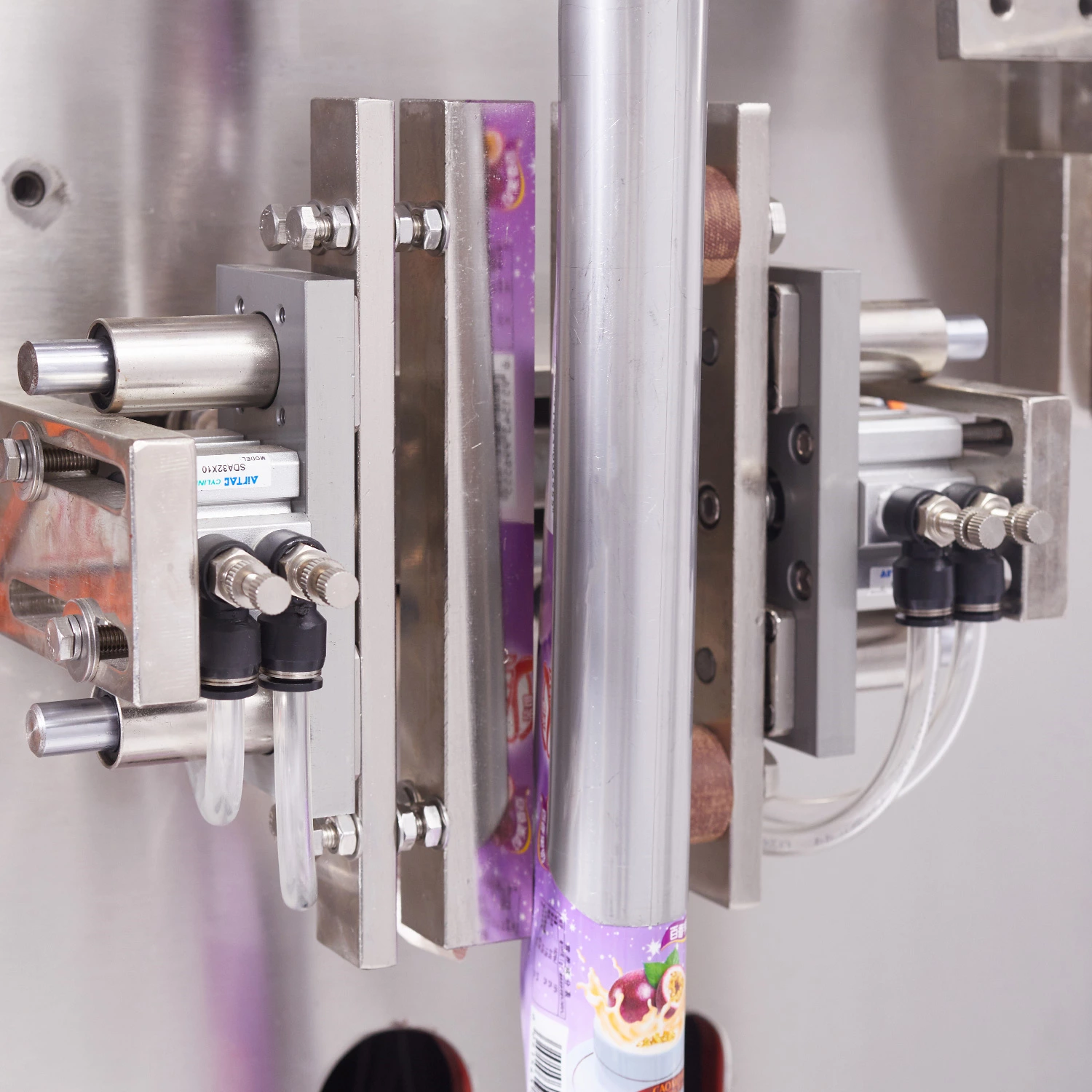 K-151AAU Reciprocating packaging machine with electronic scale