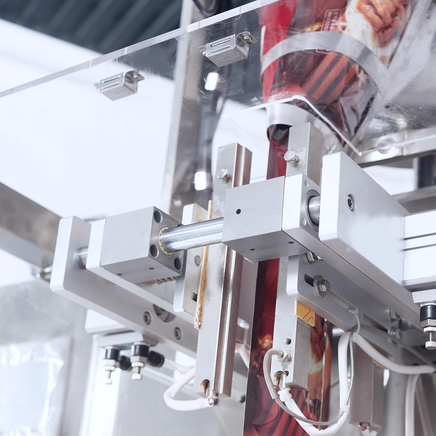 K-251CAD Reciprocating packaging machine(four sides sealing for granule)