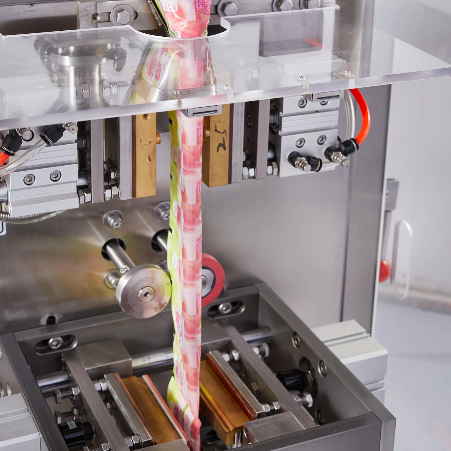 K-301EAM Reciprocating packing machine (For Liquid)