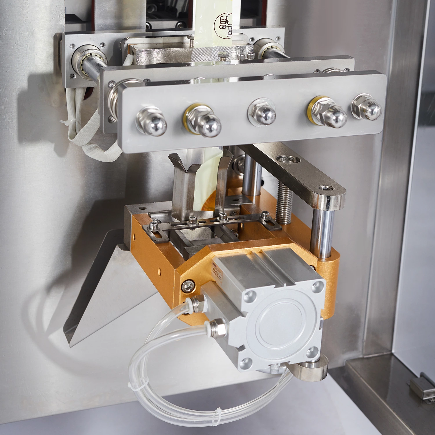 K-151AAH Reciprocating packing machine (For powder)